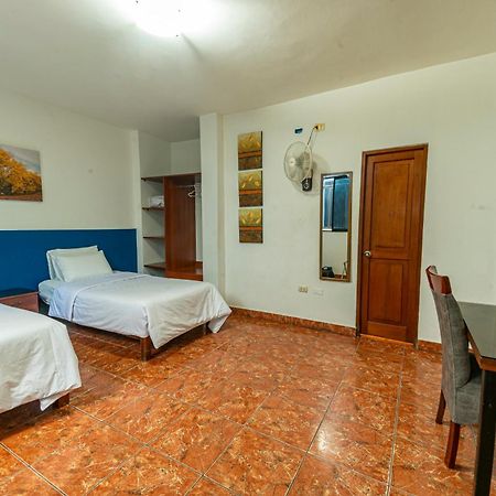 Hospedaje Gran Imperial Tumbes Esterno foto