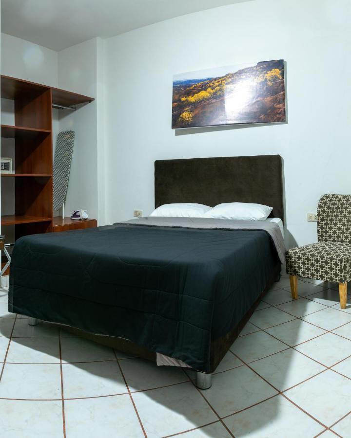 Hospedaje Gran Imperial Tumbes Esterno foto